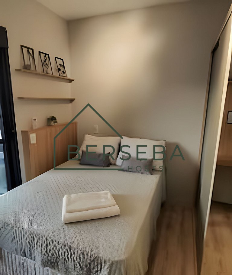 Apart. completo em Perdizes c/ Piscina e p/ 2 hósp