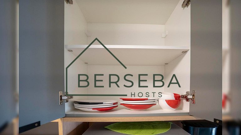 Apart. completo em Perdizes c/ Piscina e p/ 2 hósp