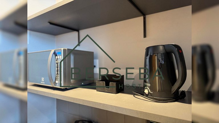 Ap c/piscina e sala de massagem - Próx Av Paulista