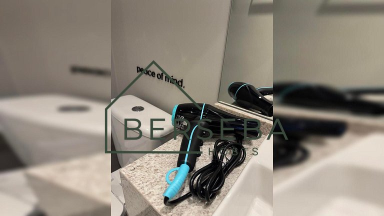 Ap c/piscina e sala de massagem - Próx Av Paulista