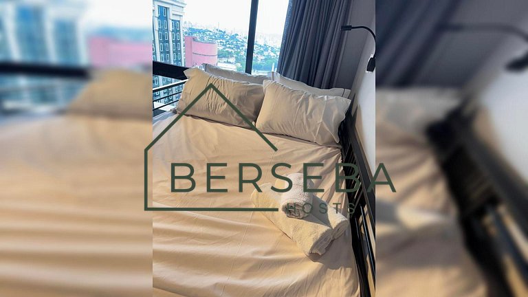 Ap c/piscina e sala de massagem - Próx Av Paulista