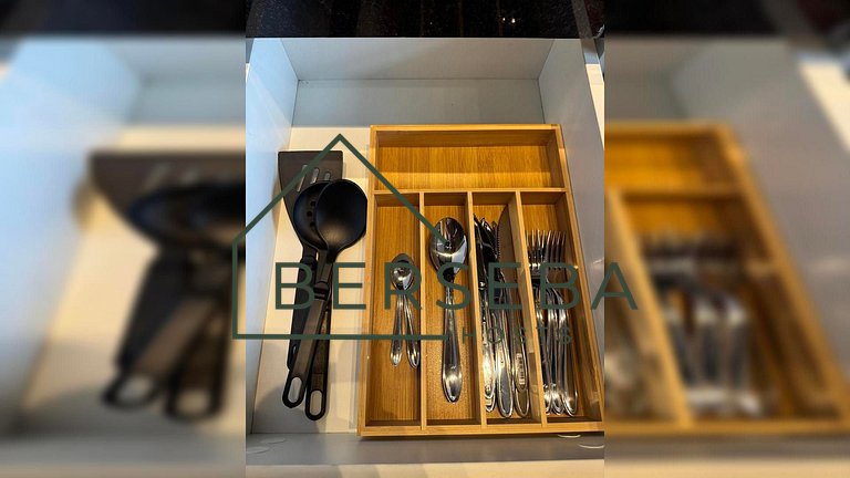 Ap c/piscina e sala de massagem - Próx Av Paulista