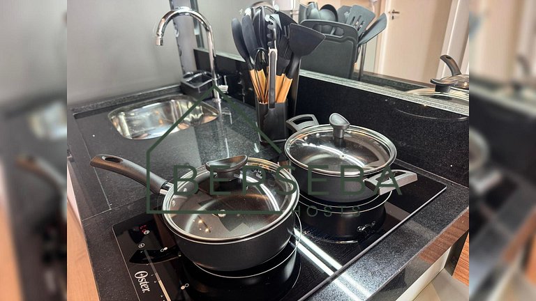 Apto c/ Piscina e Varanda - Próx Shop Ibira e Aero