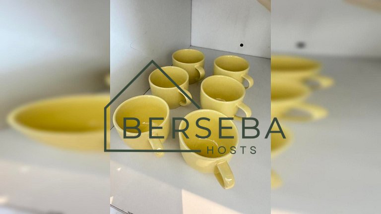 Apto c/ Piscina e Varanda - Próx Shop Ibira e Aero