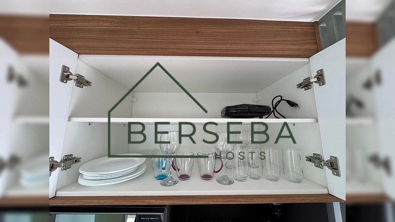 Apart. completo em Moema c/ Piscina e p/ 4 hósp