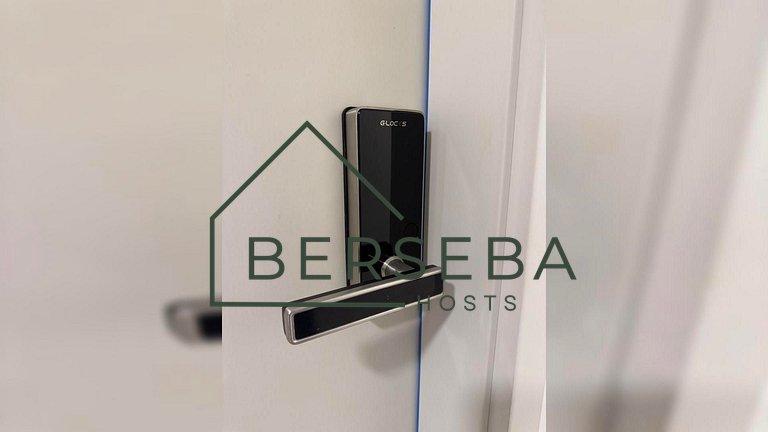 Apart. completo em Moema c/ Piscina e p/ 4 hósp