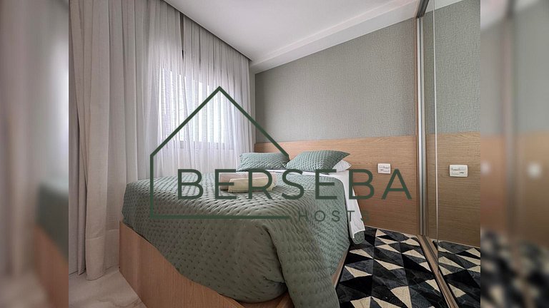 Studio c/ piscina Próx Metrô Faria Lima e Eldorado