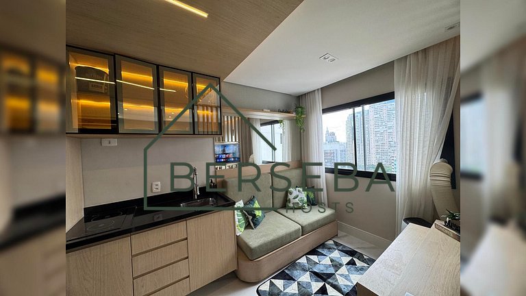 Studio c/ piscina Próx Metrô Faria Lima e Eldorado