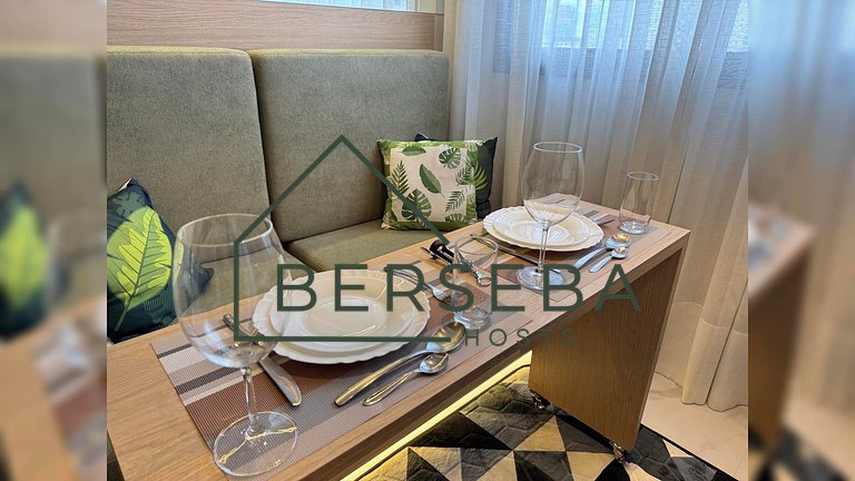 Studio c/ piscina Próx Metrô Faria Lima e Eldorado