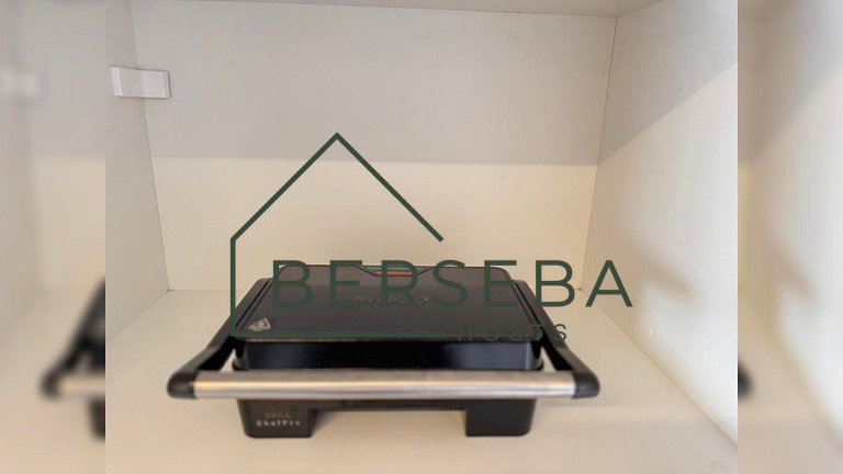 Studio c/ piscina Próx Metrô Faria Lima e Eldorado