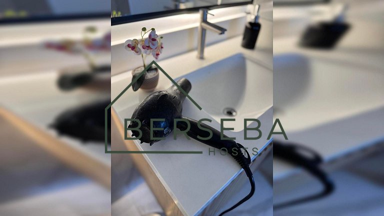 Studio c/ vista p/ cidade - Próx Shoppings e Metrô