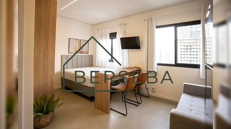 Apart. prox ao Allianz com Piscina p/ 4 hósp