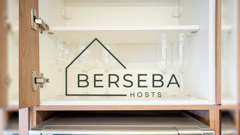 Apart. prox ao Allianz com Piscina p/ 4 hósp