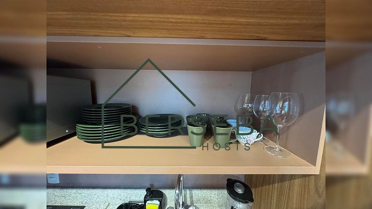 Apart. novo em Jardins próx a Paulista para 4 hósp