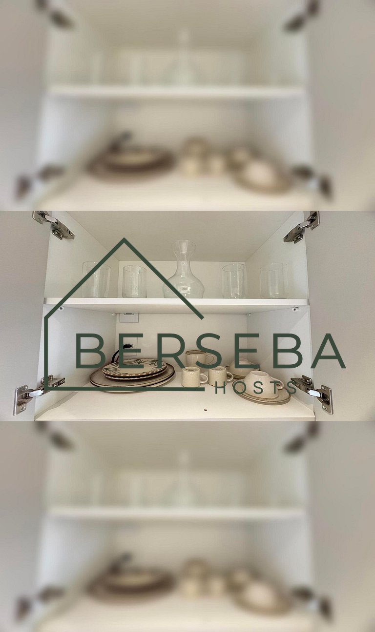 Apê Luxuoso próx R. dos Pinheiros e H. Schaumann