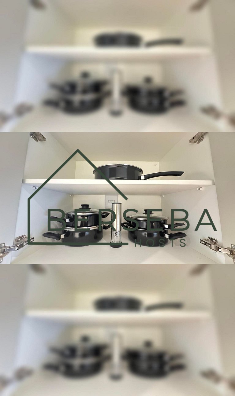 Apê Luxuoso próx R. dos Pinheiros e H. Schaumann