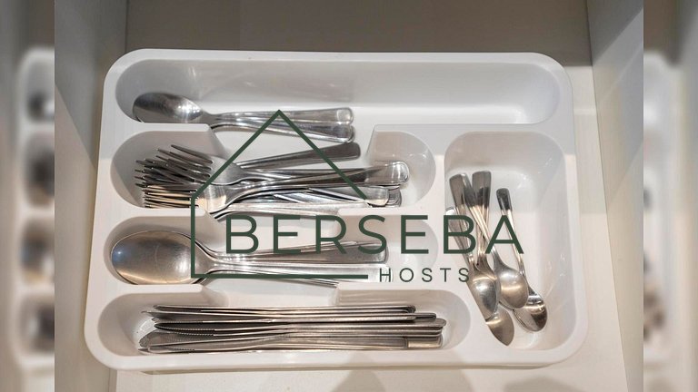 Apê c/ Mezanino em Pinheiros - Próx. Rebouças